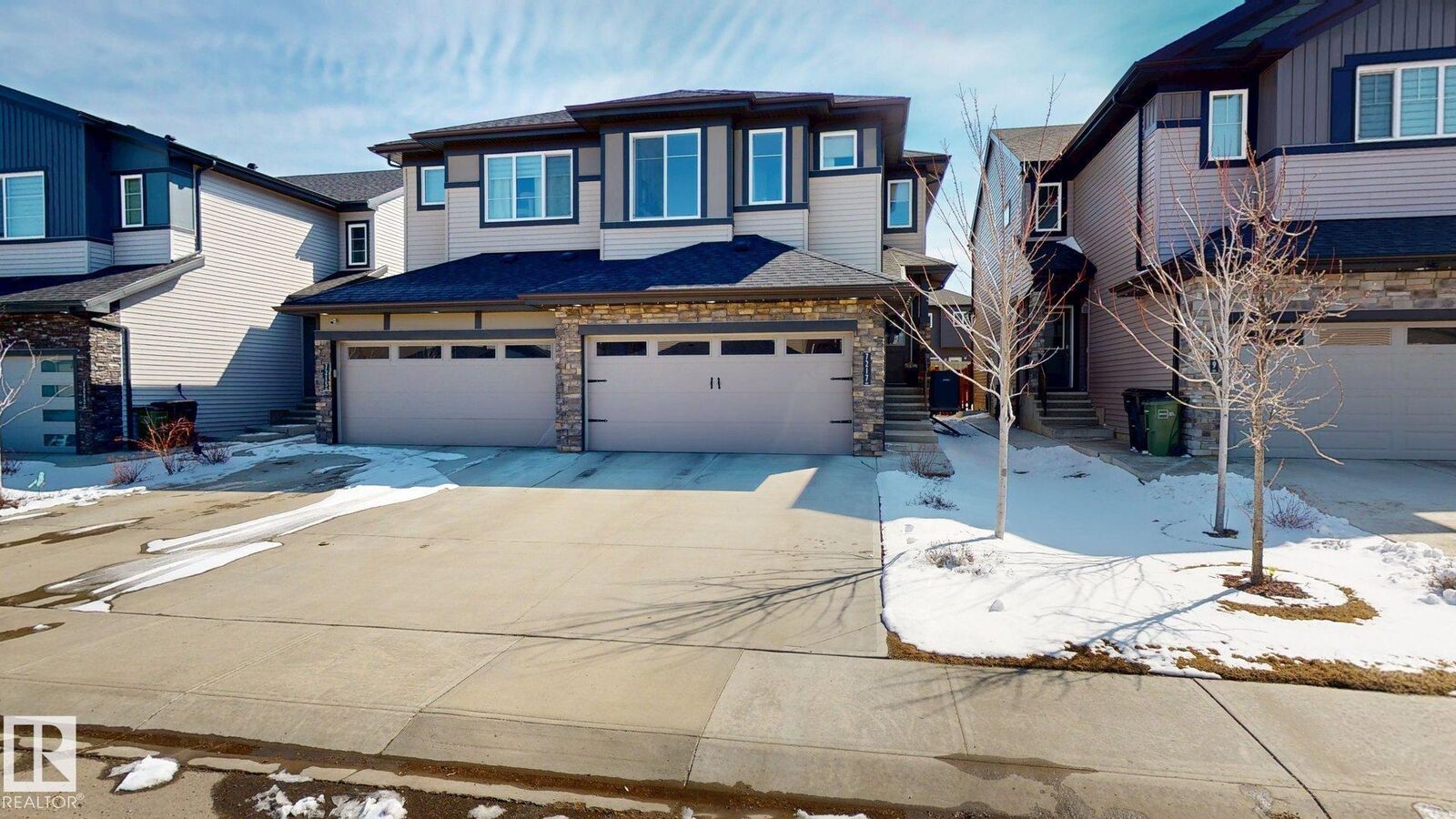 Property Photo:  7217 Chivers Place SW  AB T6W 4L4 