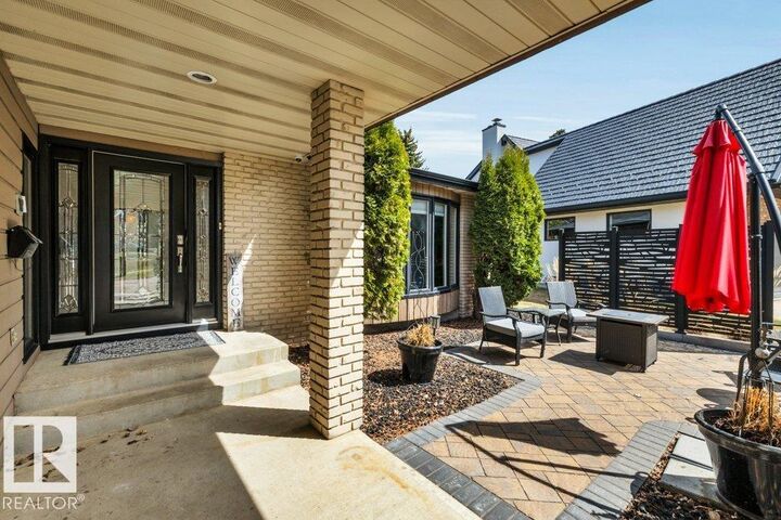 Property Photo:  57 Windermere Crescent  AB T8N 3P1 