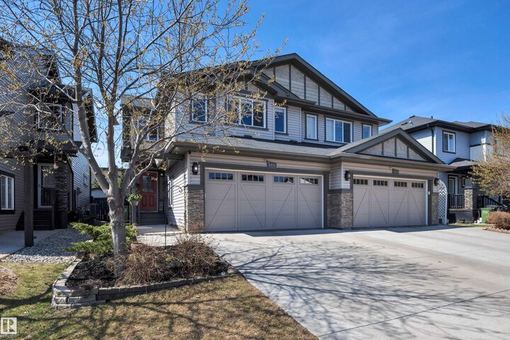 Property Photo:  3911 Gallinger Loop NW  AB T5T 4G6 