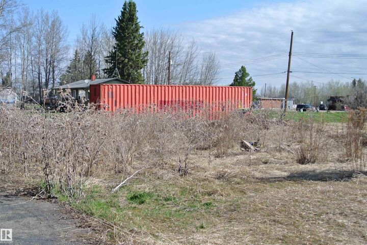 Property Photo:  5012 50A Street  AB T0E 2M0 