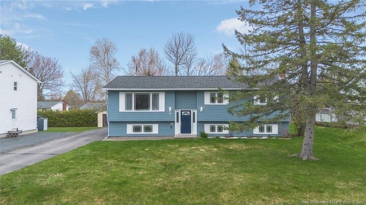 Property Photo:  24 Bradley Ave  NB E3C 1C4 