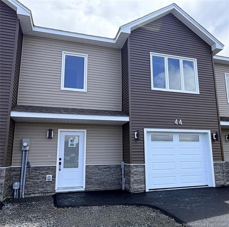 Property Photo:  44 Ocean Drive  NB E2P 1G4 