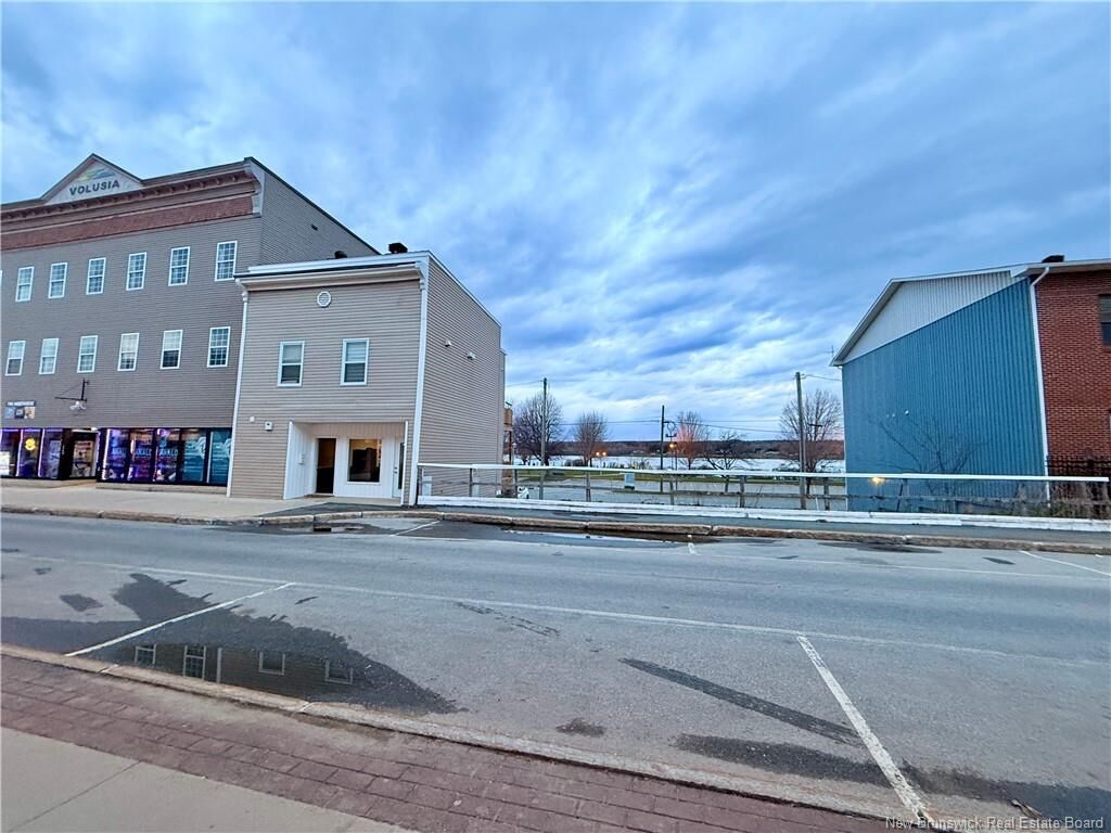 Property Photo:  1761 Water Street  NB E1N 1B2 