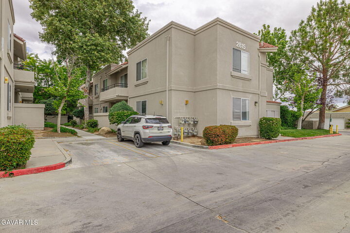 Property Photo:  2815 W Avenue K12 Apt 173  CA 93536 