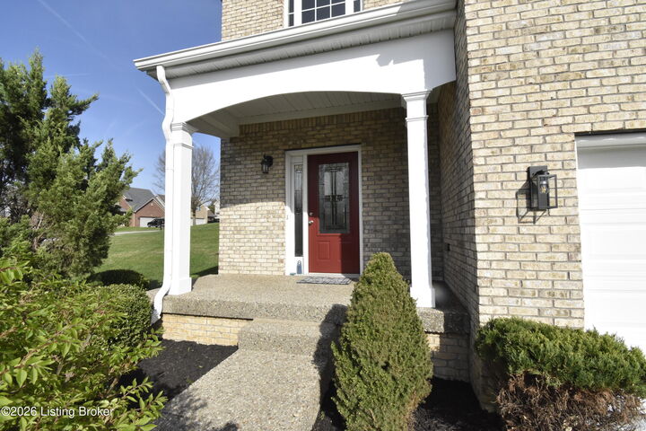 Property Photo: 17811 Birch Bend Cir KY 40023