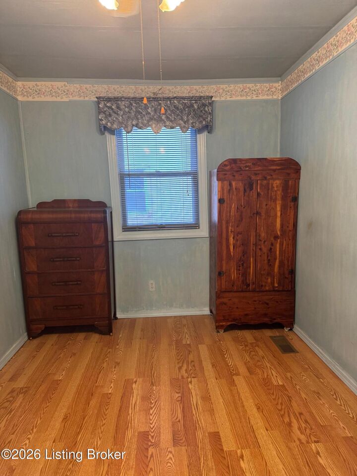 Property Photo:  2924 Duncan St  KY 40212 