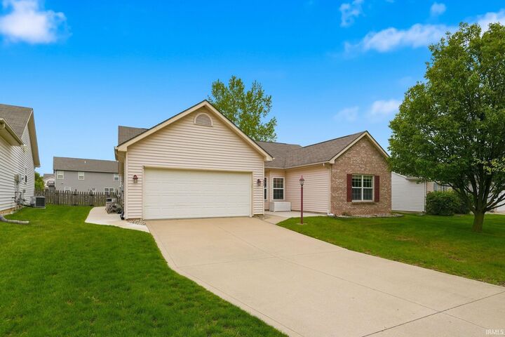 Property Photo:  224 Caperiole Place  IN 46825 
