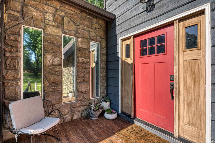 Property Photo:  179 E Lake Inwood Drive  IN 47670 
