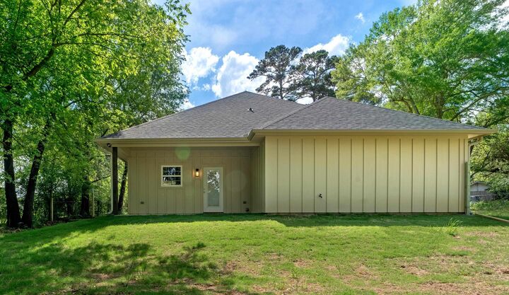Property Photo:  1124 Hackberry Road  TX 75647 