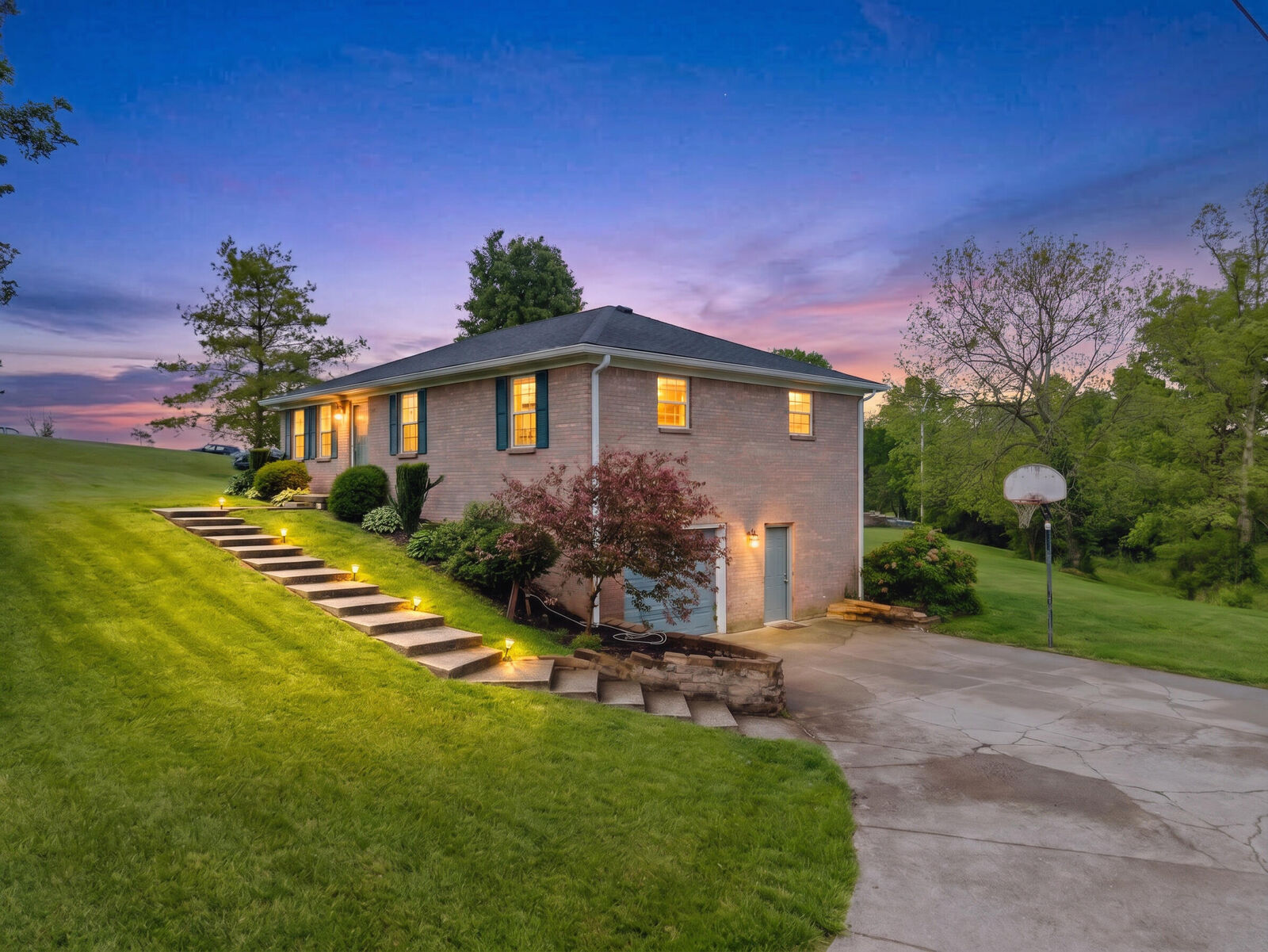 Property Photo:  803 Boone Trail Road  KY 40475 