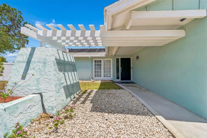 Property Photo:  13691 Serena Drive  FL 33774 