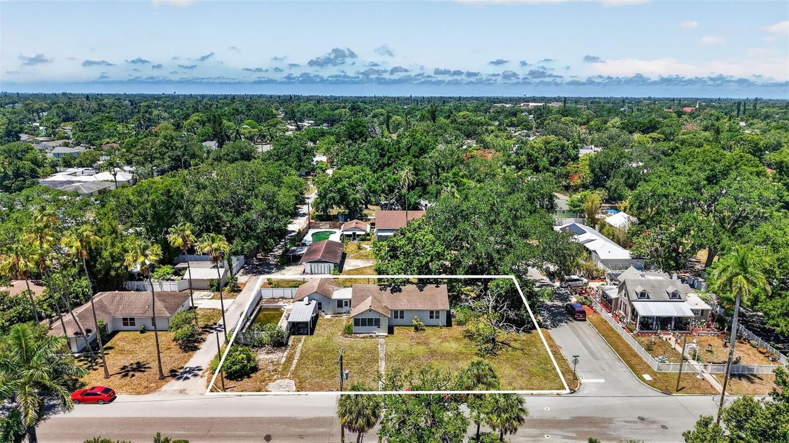Property Photo:  1302 22nd Street W  FL 34205 