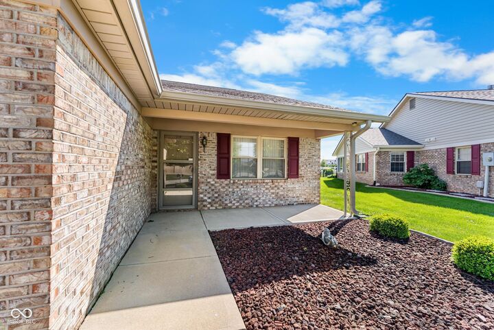 Property Photo: 1633 Vidalia Court IN 46143
