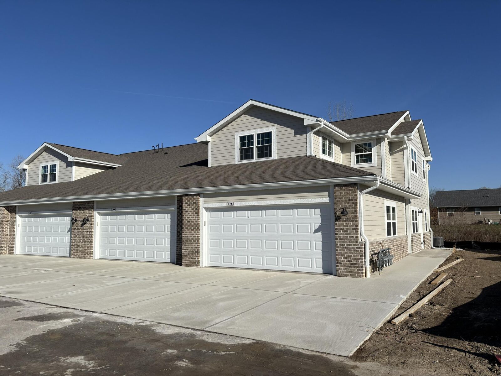 Property Photo:  465 Hillary Cir C  WI 53038 