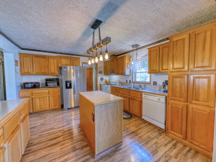 Property Photo:  984 W Rose Meadow Drive  MI 49656 