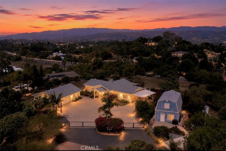 Property Photo:  2713 E Mission  CA 92028 