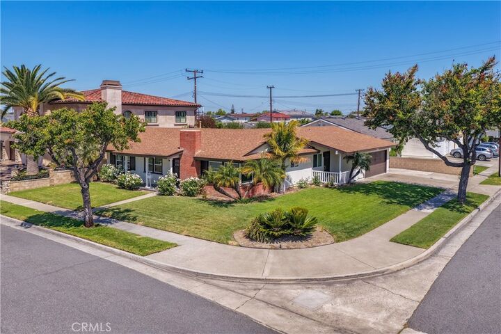 Property Photo:  9433 Geranium Circle  CA 92708 