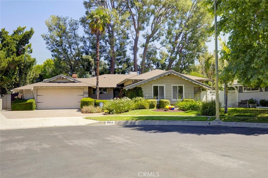 Property Photo: 9654 Kessler CA 91311