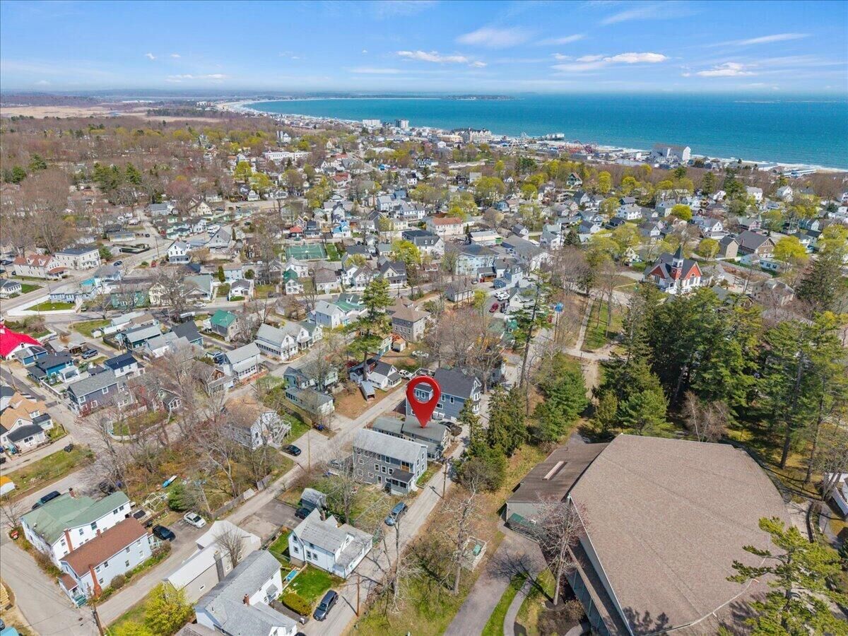 Property Photo:  22 Wesley Avenue  ME 04064 