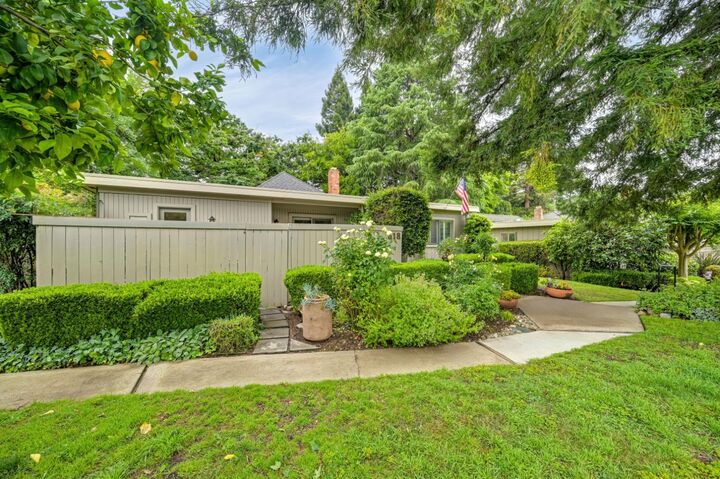 Property Photo:  818 Commons Drive  CA 95825 