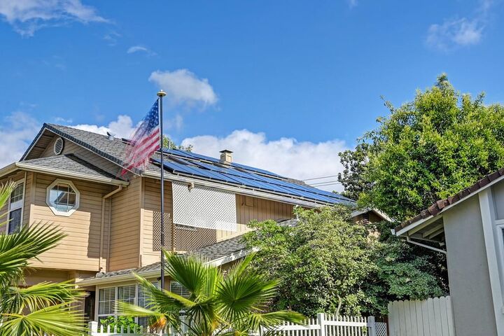 Property Photo:  9168 Starina Way  CA 95826 