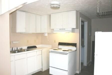 Property Photo: 831 N Spring St TN 37130