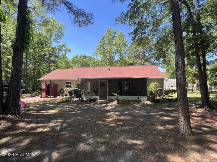 Property Photo:  106 Marcil Lane  NC 28443 