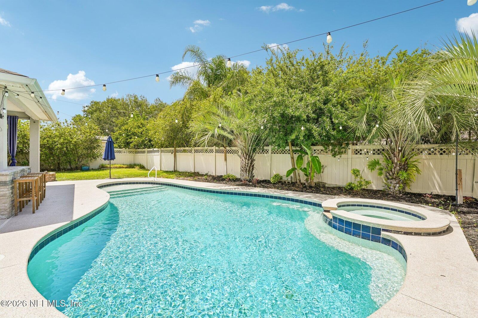 Property Photo:  520 Cowford Ferry Court  FL 32092 