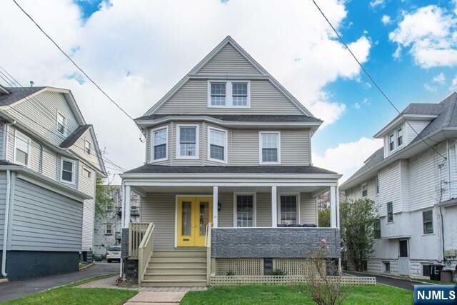 Property Photo:  14 Grove Terrace 2  NJ 07042 