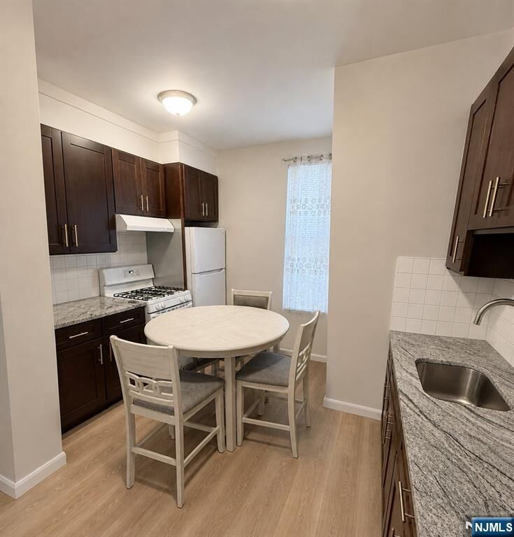 Property Photo:  175 Cambridge Avenue 2R  NJ 07026 