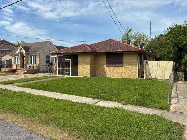 Property Photo:  2820 Annettee Street  LA 70119 