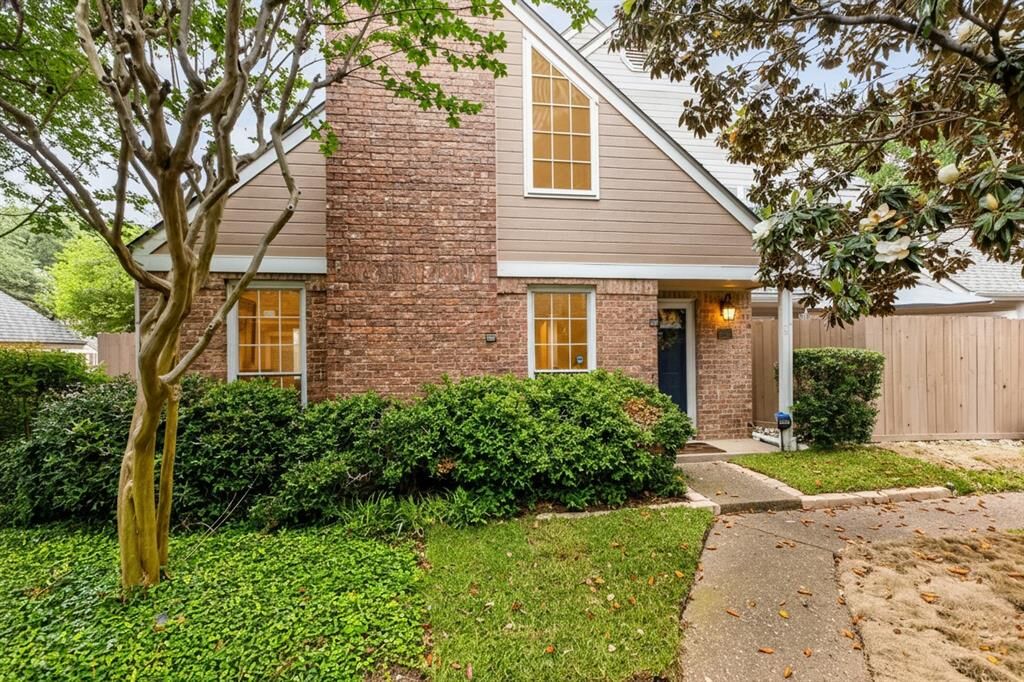 Property Photo:  17820 Windflower Way 701  TX 75252 