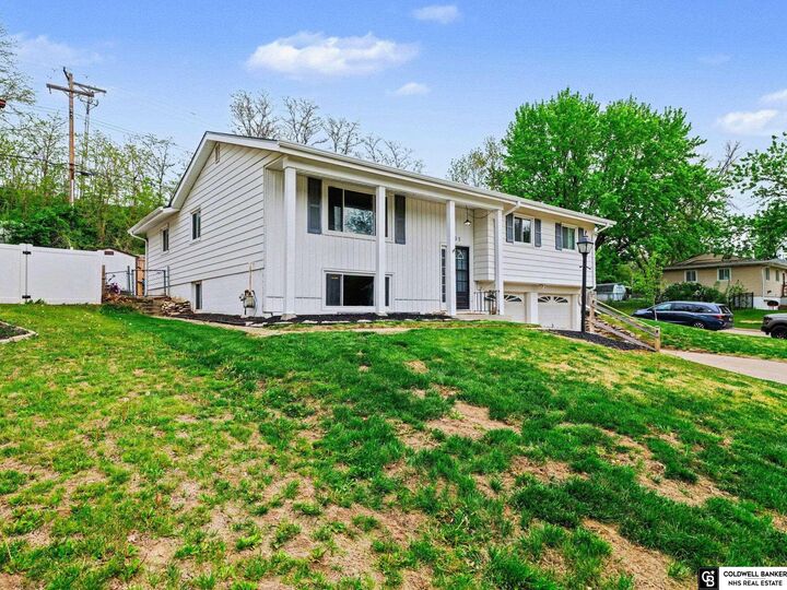 Property Photo:  401 Garden Avenue  NE 68005 