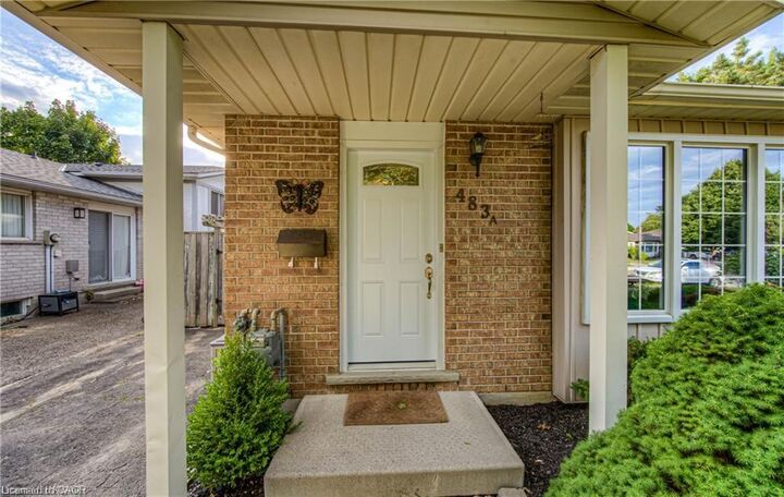 Property Photo: 483 Kingscourt Drive A ON N2K 2X9