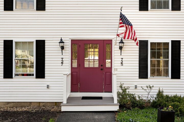 Property Photo:  725 Waverly Rd 725  MA 01845 