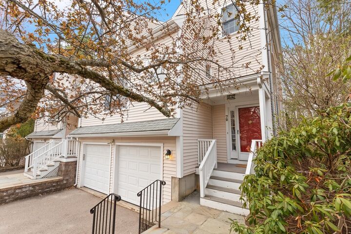 Property Photo:  72 Putnam St 72  MA 02494 