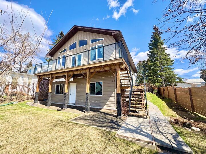 Property Photo: 5027 52 Street AB T4T 1A7