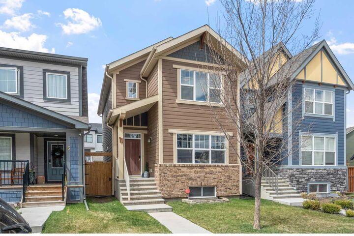 Property Photo:  11 Masters Manor SE  AB T3M 2R3 