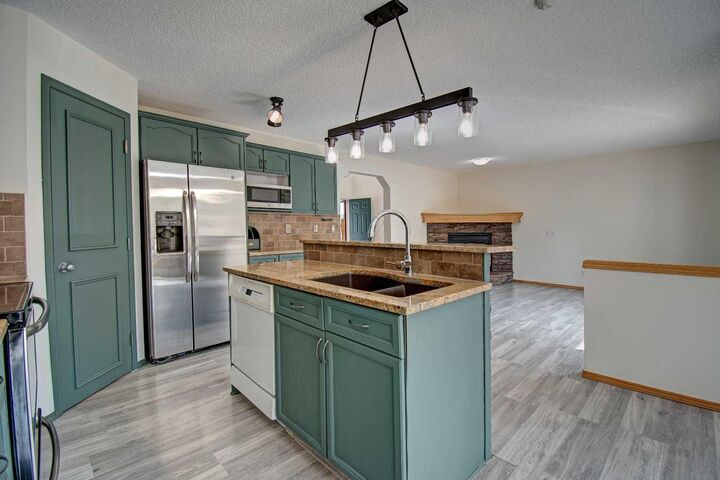 Property Photo:  96 Cranfield Park SE  AB T3M 1B4 