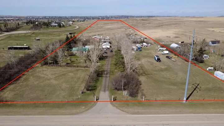 292234 Township Road 264 — photo 1