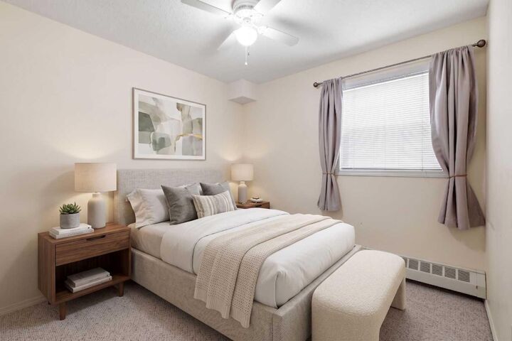 Property Photo:  105 7 Avenue SE 207  AB T1V 1T8 
