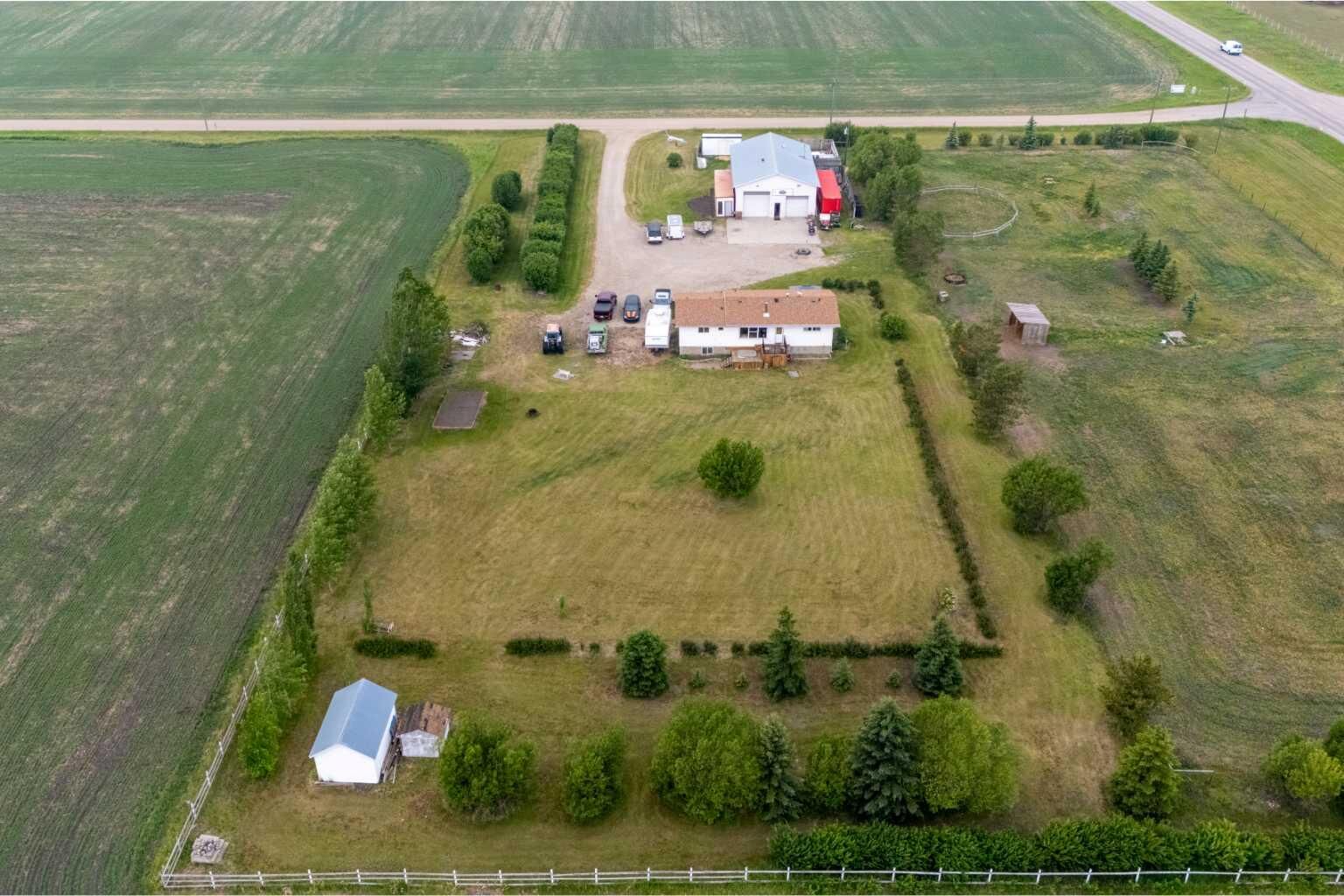 Property Photo: 31275 Range Road 13 AB T0M 0W0