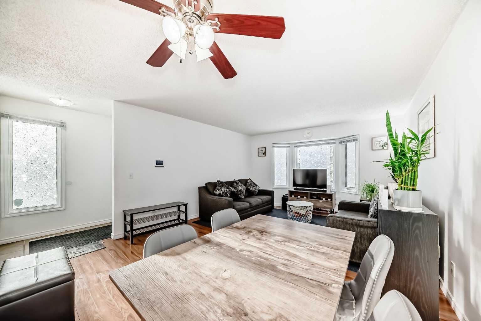 Property Photo:  15 Falshire Terrace NE  AB T3J 3B1 