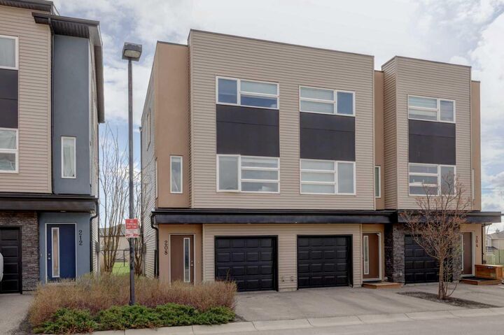 Property Photo:  208 Covecreek Circle NE  AB T3K 0W6 