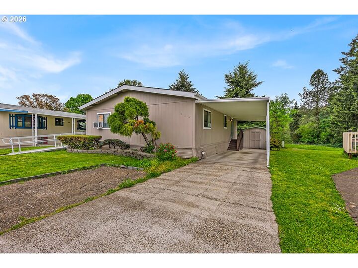 Property Photo: 12450 SW Fischer Rd 216 OR 97224