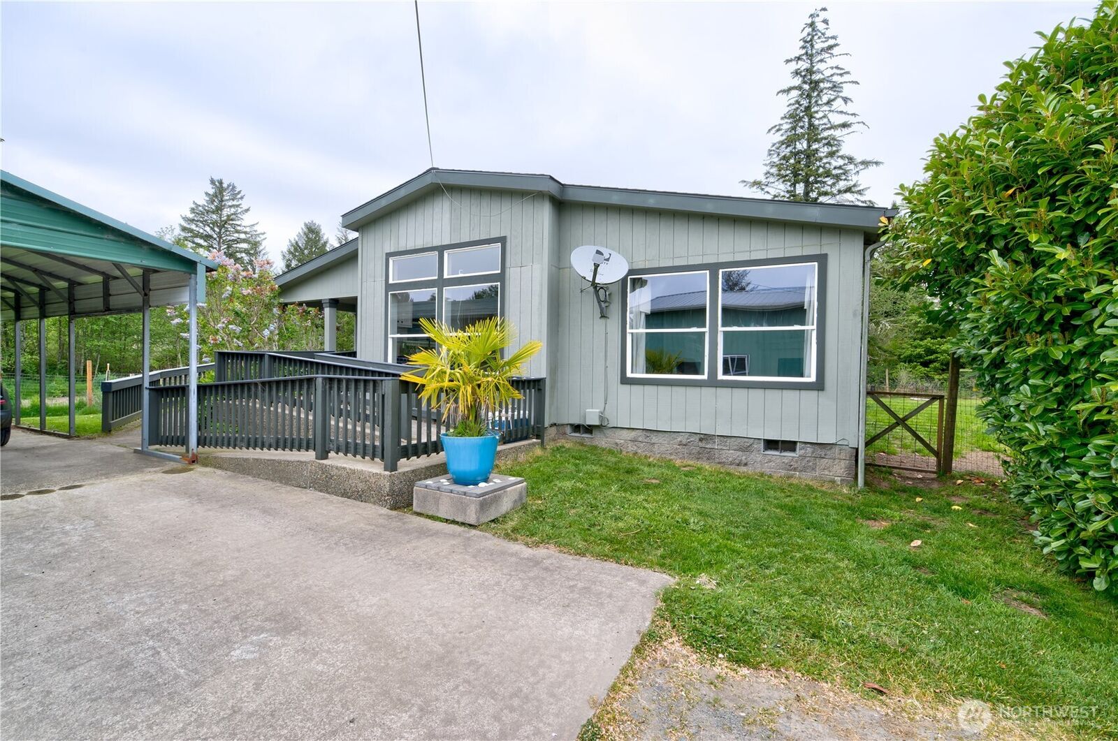 Property Photo:  10419  Sandridge Road  WA 98631 