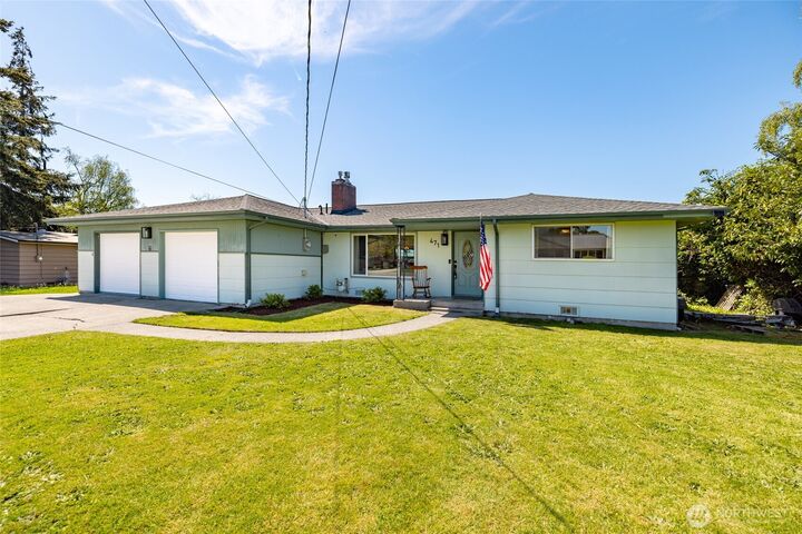 Property Photo:  471 SE Glencoe Street  WA 98277 