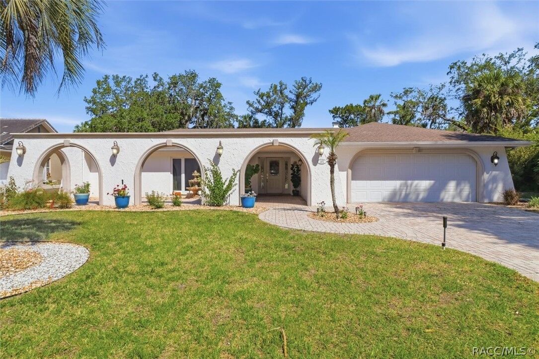 Property Photo:  11857 W Riverhaven Drive  FL 34448 