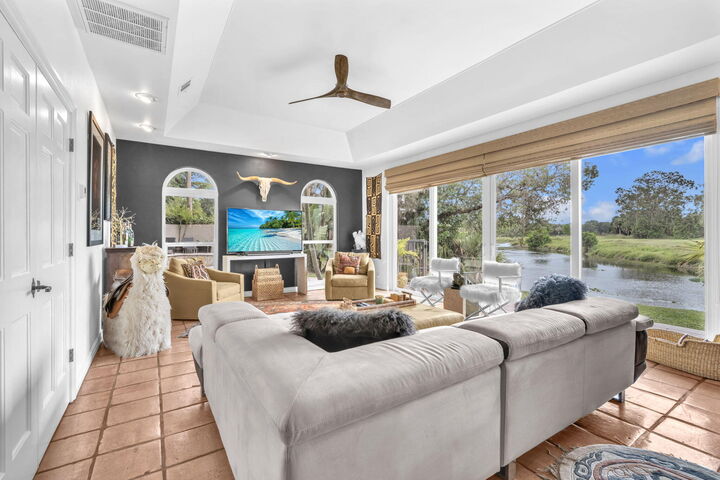 Property Photo:  11813 Pebblewood Drive  FL 33414 