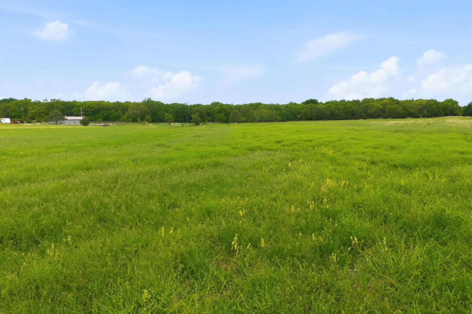 Property Photo:  1632 E 140th Ave N  KS 67110 